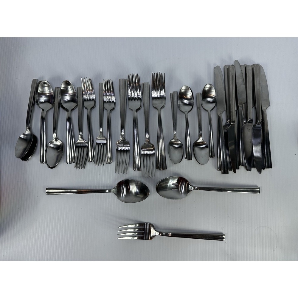 62 Oneida Stainless Steel Flatware China 90-213 Fork Knife Spoon Serving Pieces